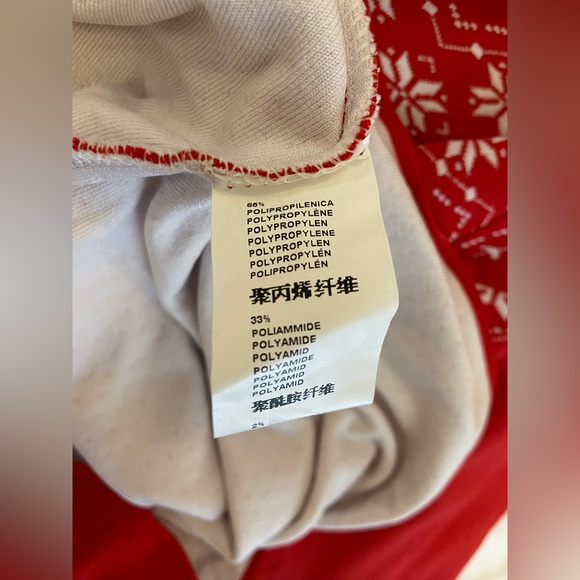 Newland Women’s 1/2 Zip Sweater in Red (Medium) - Picture 7 of 7